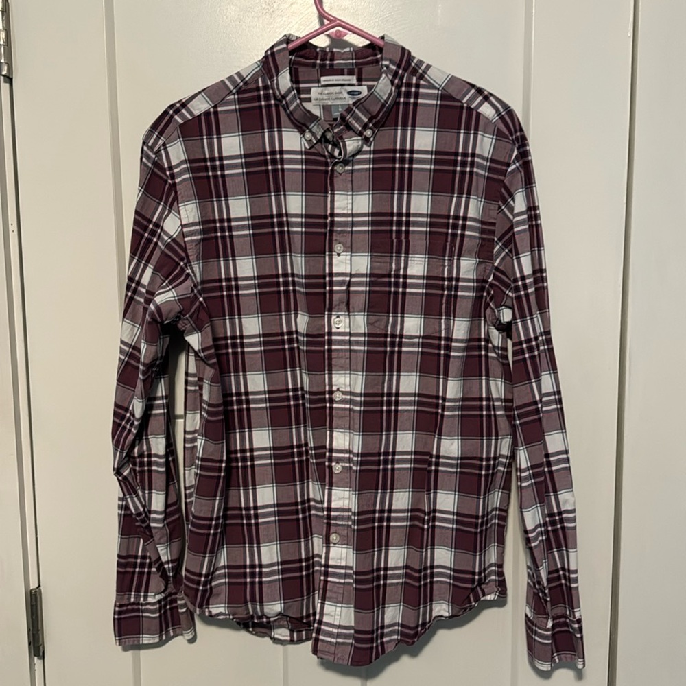 Old Navy Button Down Collar “The Classic” Shirt Size Large Regular Fit